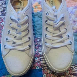 Steve Madden White Platform Shoes